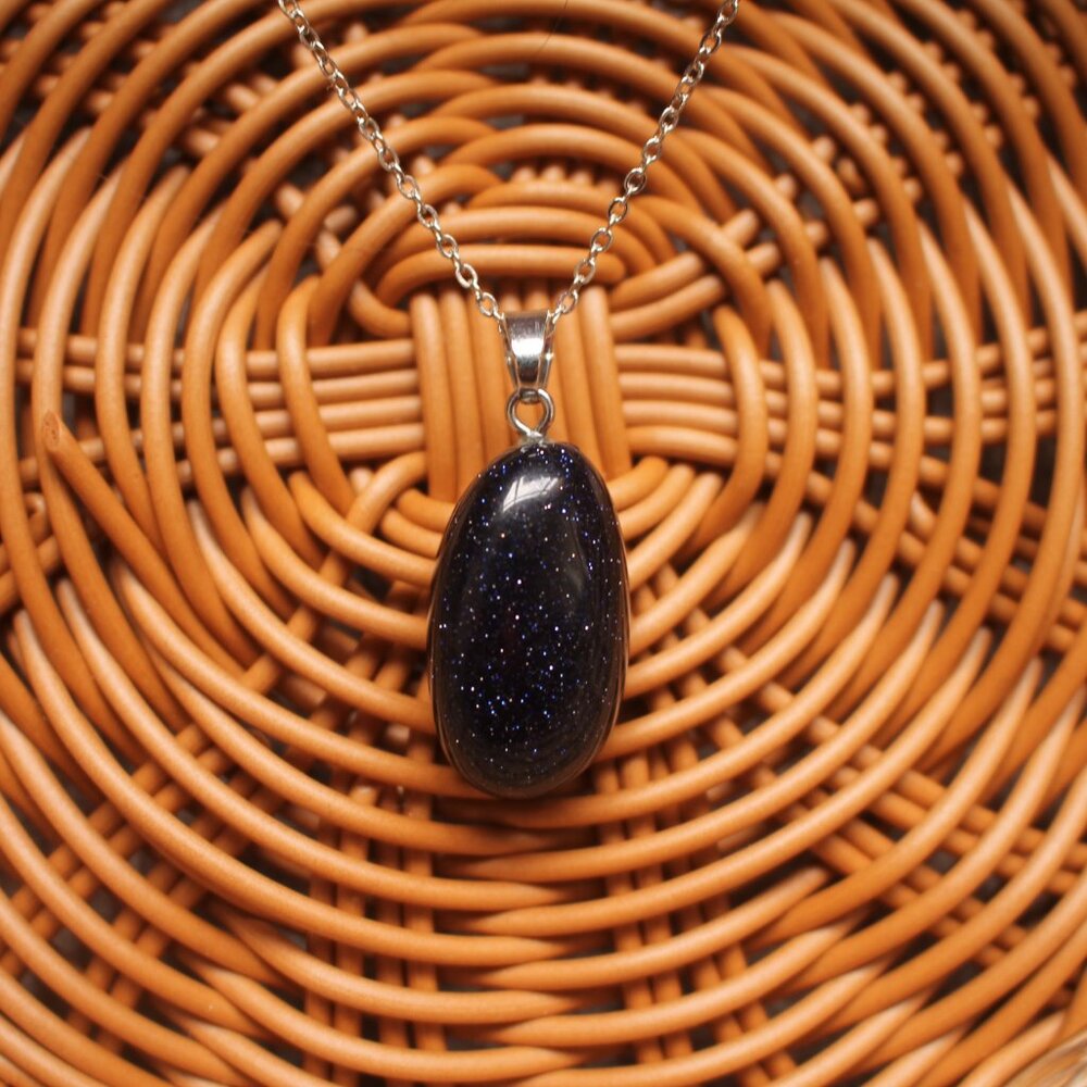 Blue Goldstone Oval Sparkle Pendant Necklace – Silver Chain - Picture 4 of 7